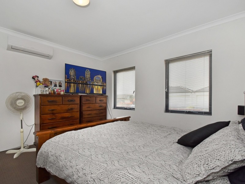 19 Donatti Retreat, Caversham WA 6055