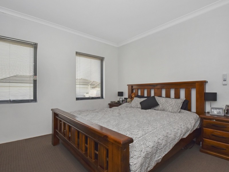 19 Donatti Retreat, Caversham WA 6055