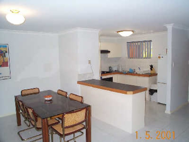 2/30 Bronte Street, East Perth WA 6004