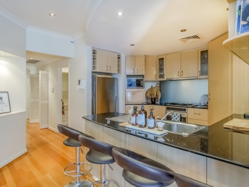 1/12 Tully Road, East Perth WA 6004