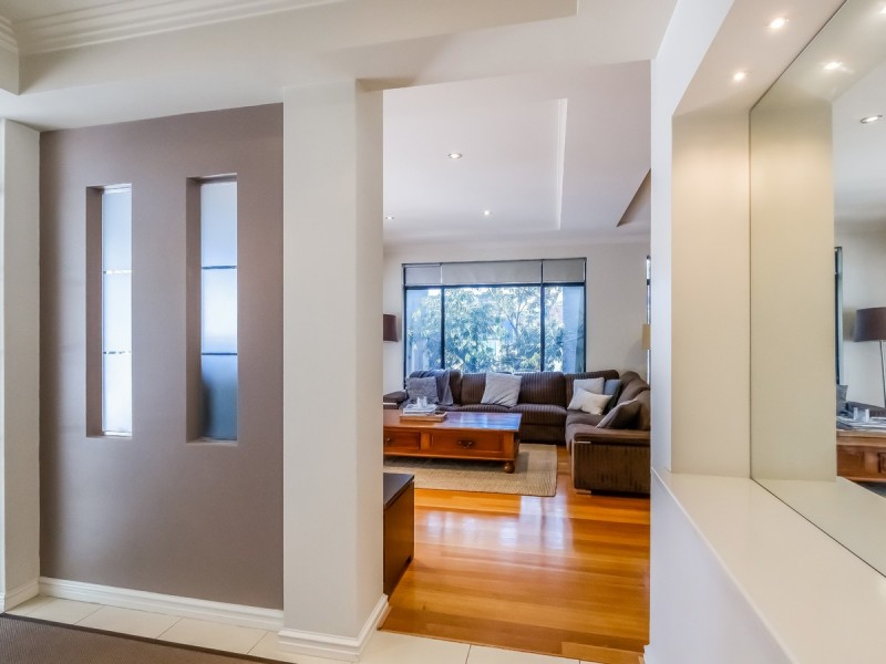 1/12 Tully Road, East Perth WA 6004