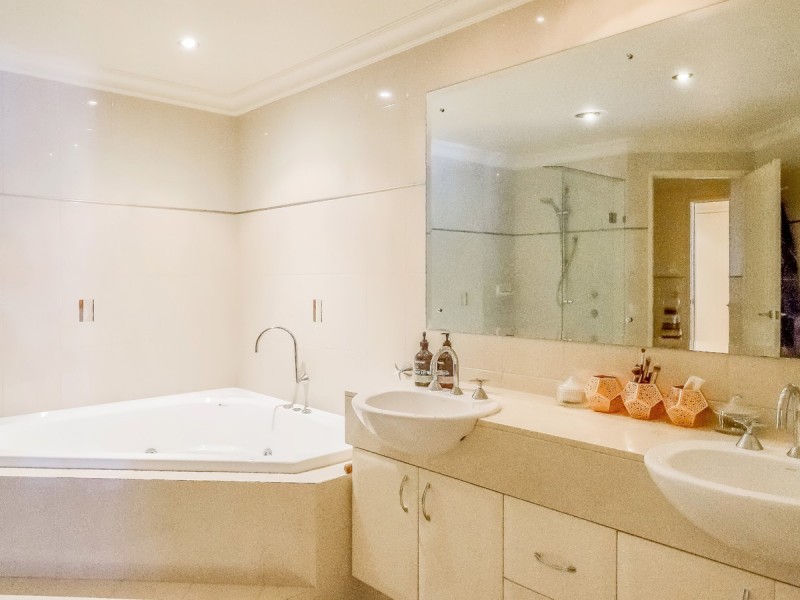 1/12 Tully Road, East Perth WA 6004