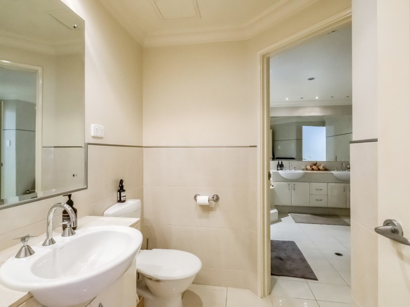 1/12 Tully Road, East Perth WA 6004