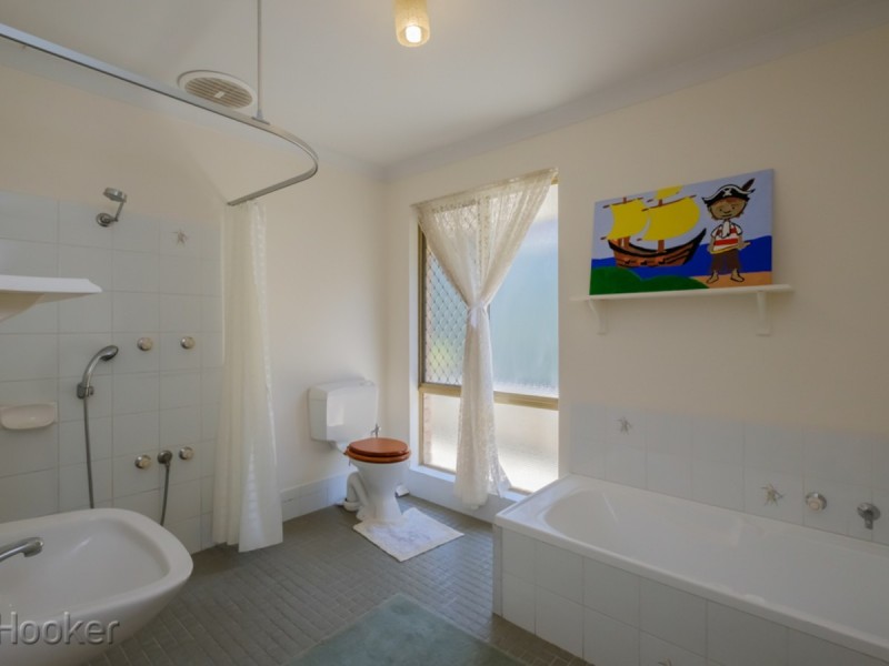 18 Rossetti Court, North Lake WA 6163