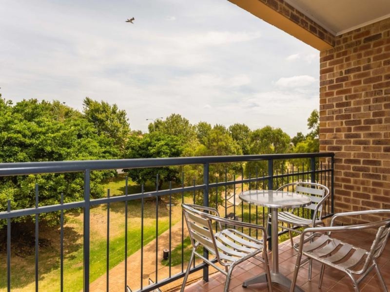 23/32 Eastbrook Terrace, East Perth WA 6004