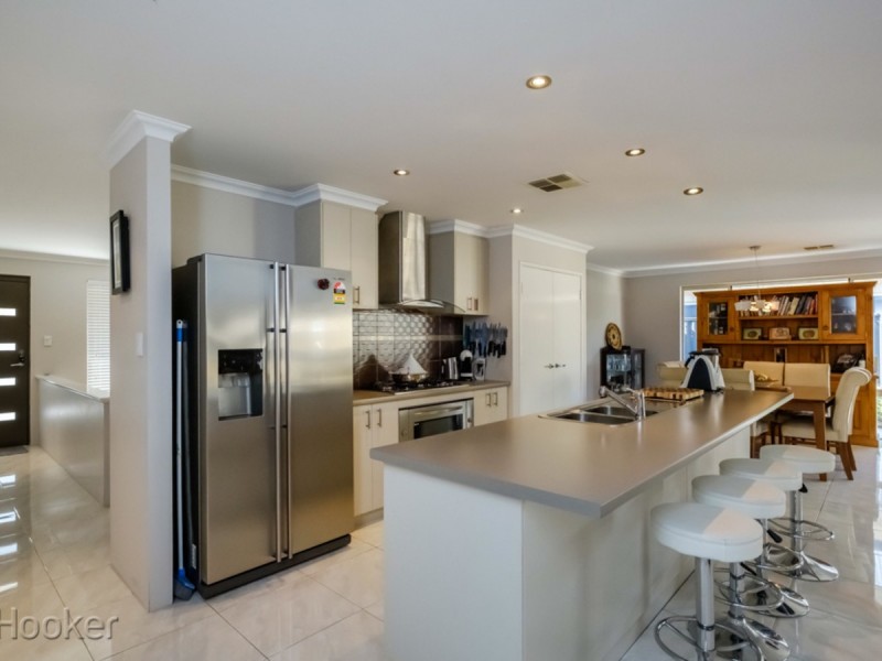 64 Wistful Parade, Aveley WA 6069