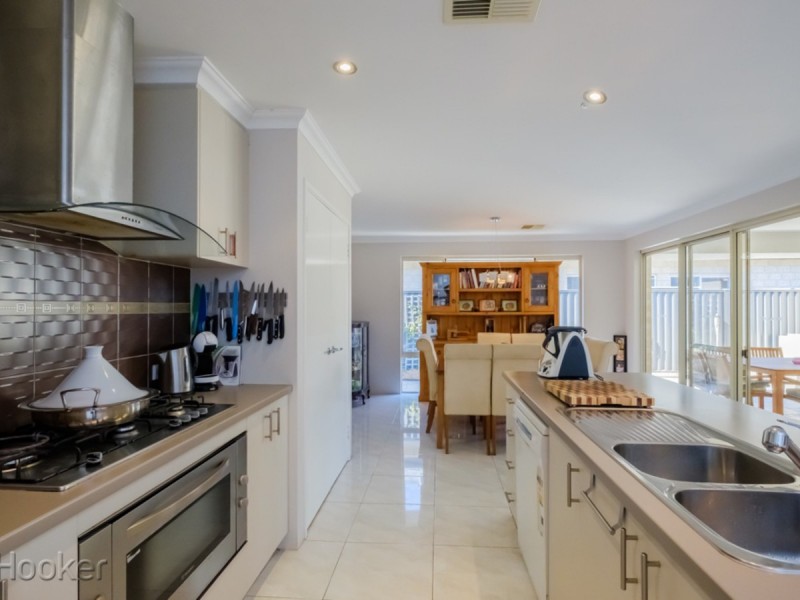 64 Wistful Parade, Aveley WA 6069