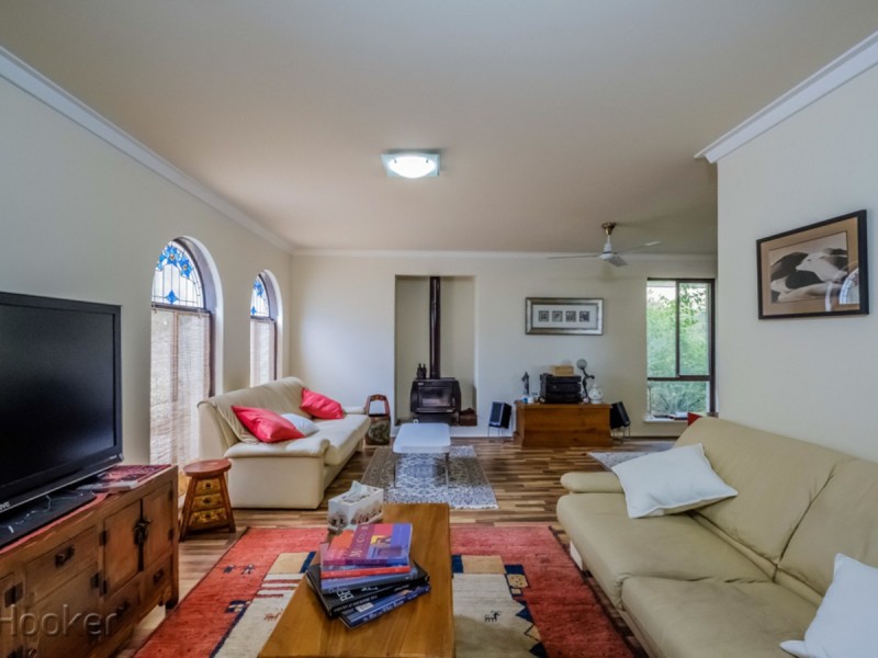 26 Hope Road, Bibra Lake WA 6163