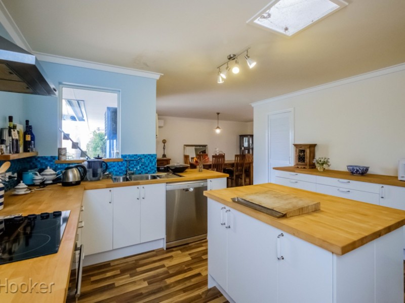 26 Hope Road, Bibra Lake WA 6163