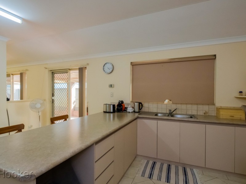 43 Teakwood Loop, Thornlie WA 6108