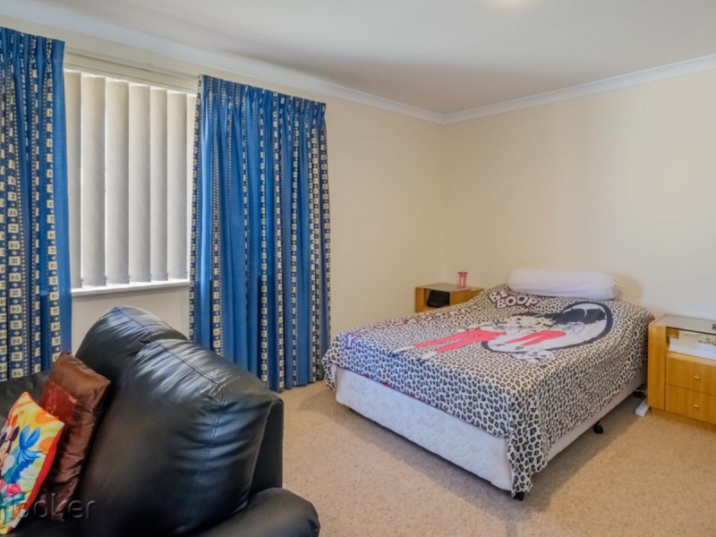 43 Teakwood Loop, Thornlie WA 6108