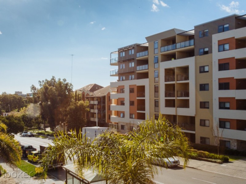 18/23 Wellington Street, East Perth WA 6004