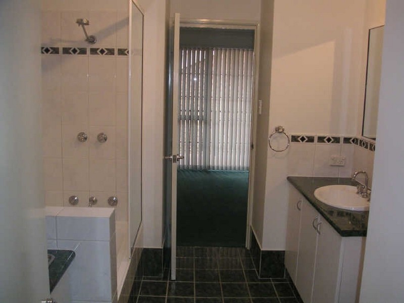 53/30 Bishops Row, East Perth WA 6004