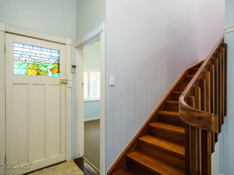 17 Vista Street, Kensington WA 6151