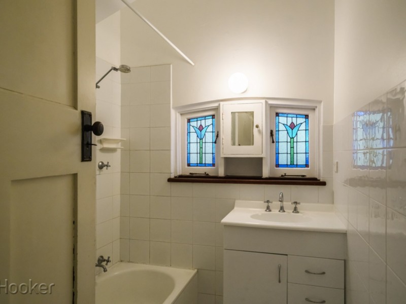 17 Vista Street, Kensington WA 6151