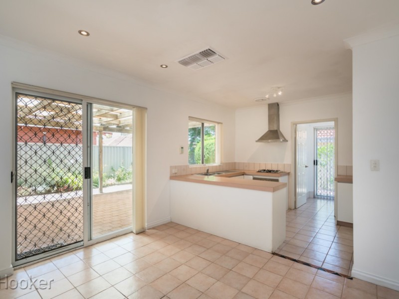 7/27 Mosiac Street East, Shelley WA 6148