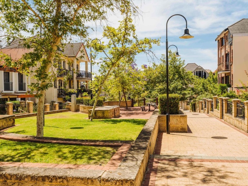 5/35 Haig Park Circle, East Perth WA 6004