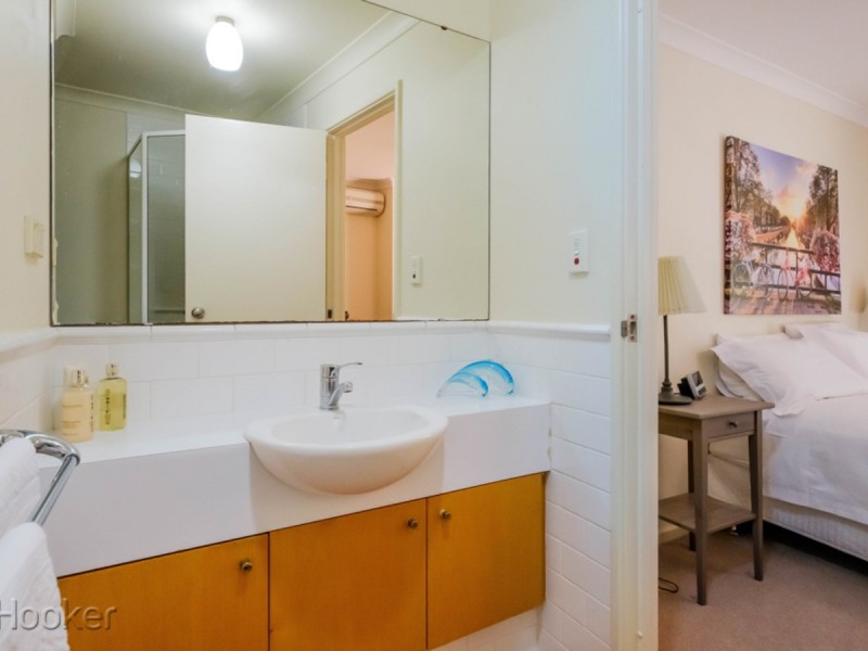 3/32 Eastbrook Terrace, East Perth WA 6004