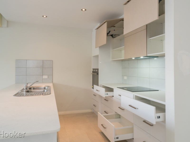 1/14 Waterloo Crescent, East Perth WA 6004