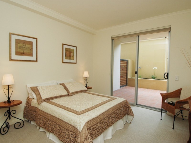 8/1 Henry Lawson Walk, East Perth WA 6004