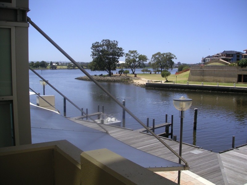 8/1 Henry Lawson Walk, East Perth WA 6004