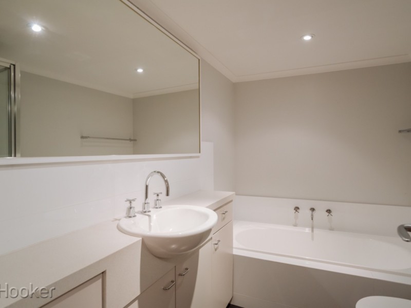 25/82 Royal Street, East Perth WA 6004