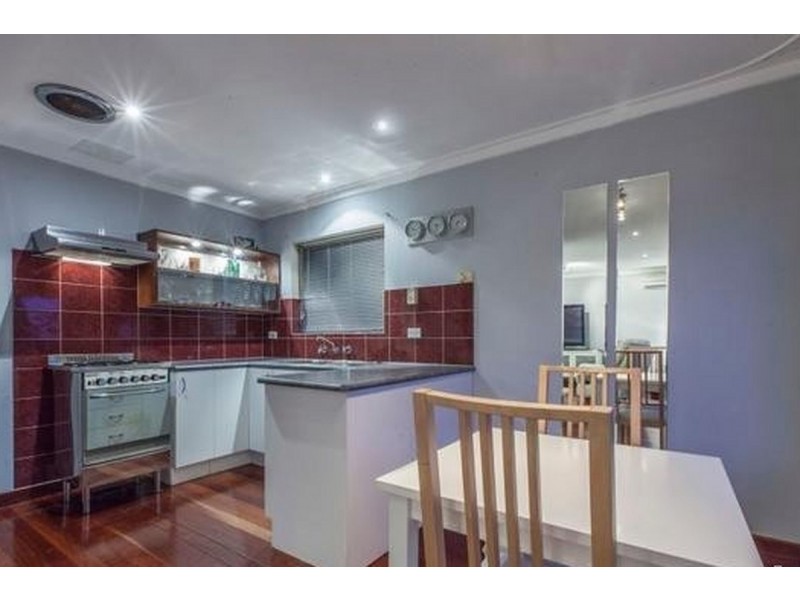 40 Hutchinson Street, Rivervale WA 6103