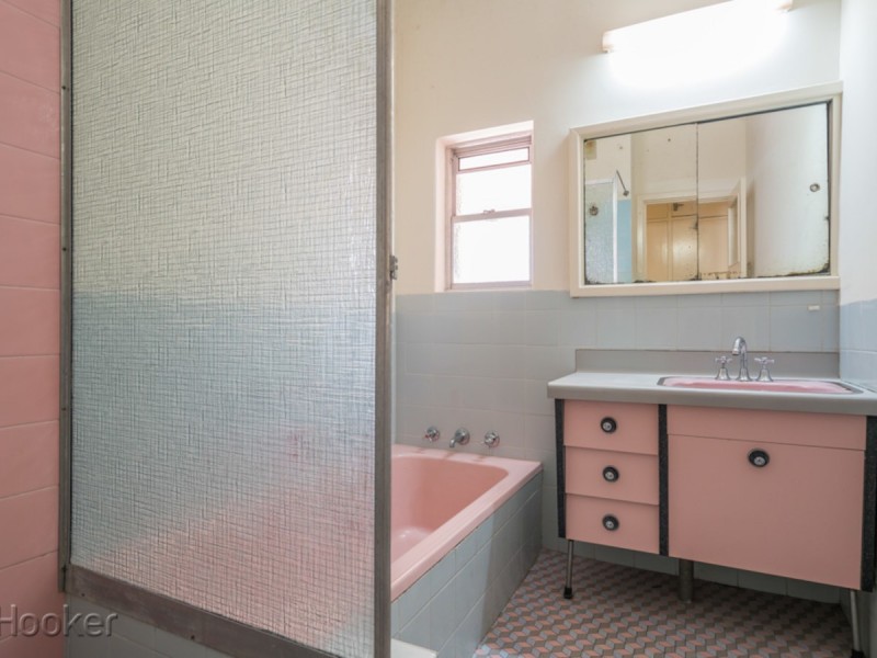 184 Ninth Avenue, Inglewood WA 6052