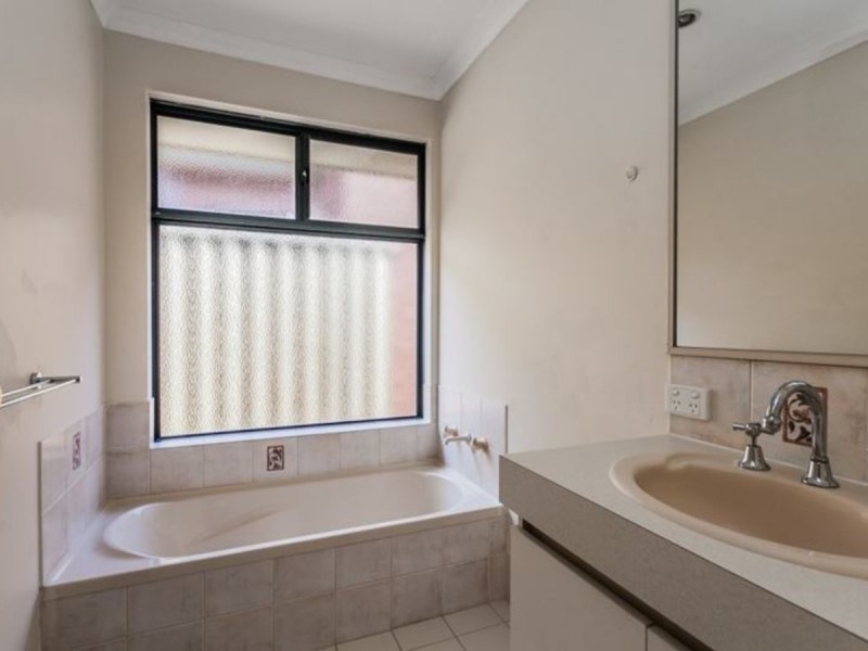 97 Chapman Road, Bentley WA 6102