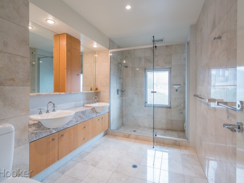 2/1 Henry Lawson Walk, East Perth WA 6004