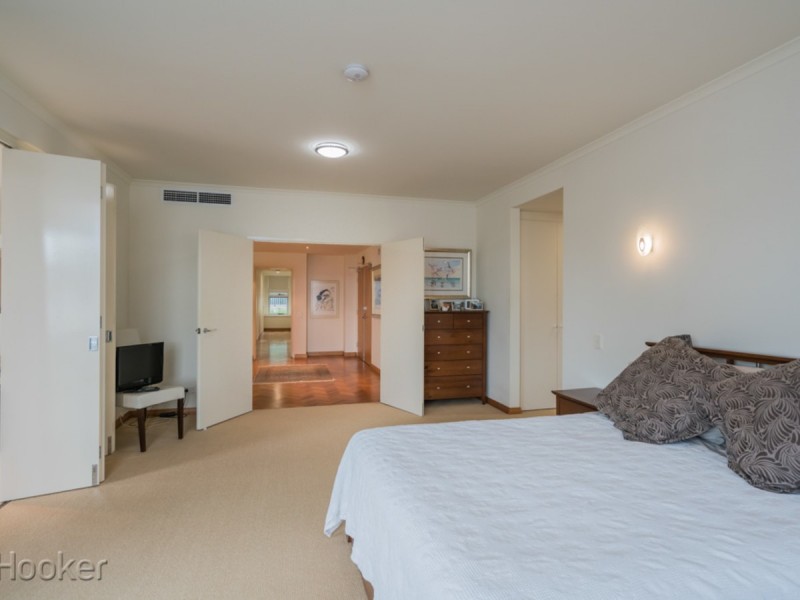 2/1 Henry Lawson Walk, East Perth WA 6004