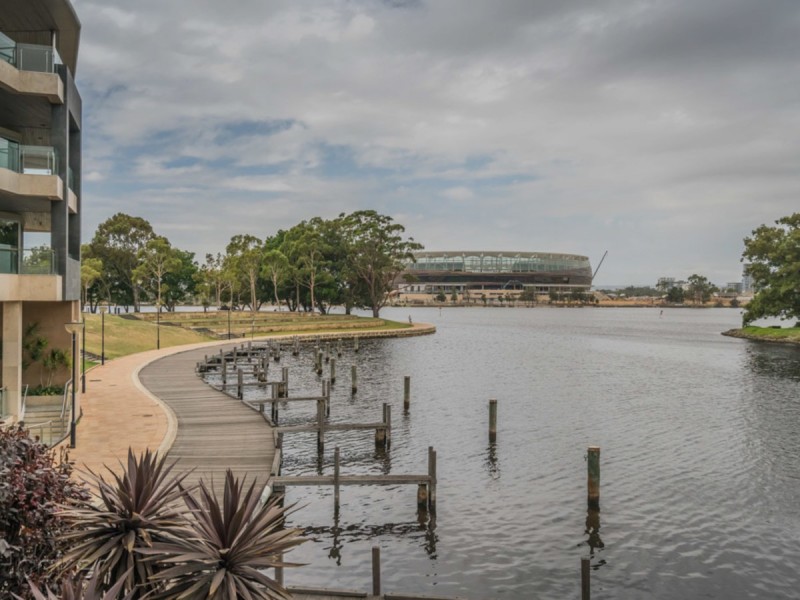 2/1 Henry Lawson Walk, East Perth WA 6004