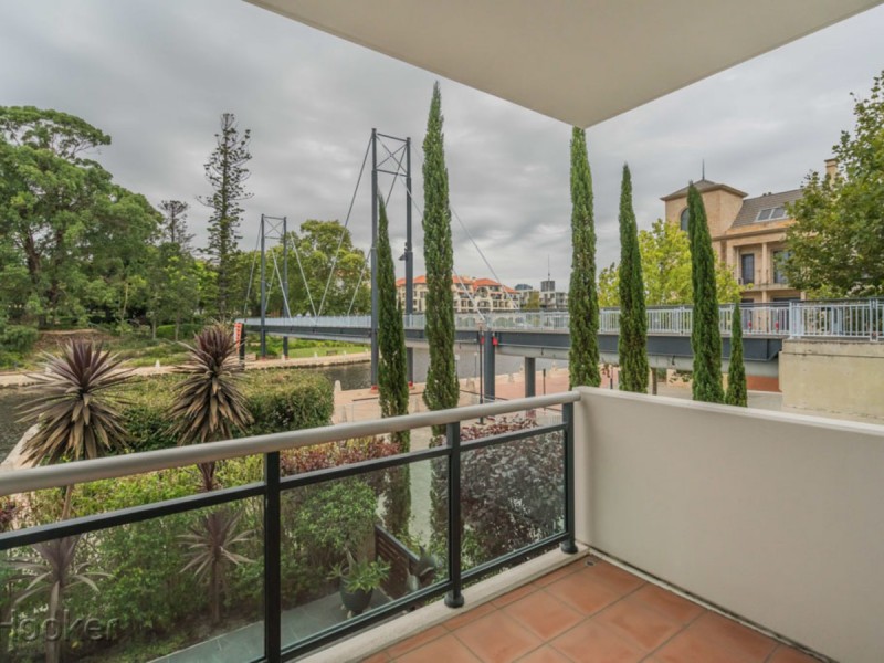 2/1 Henry Lawson Walk, East Perth WA 6004