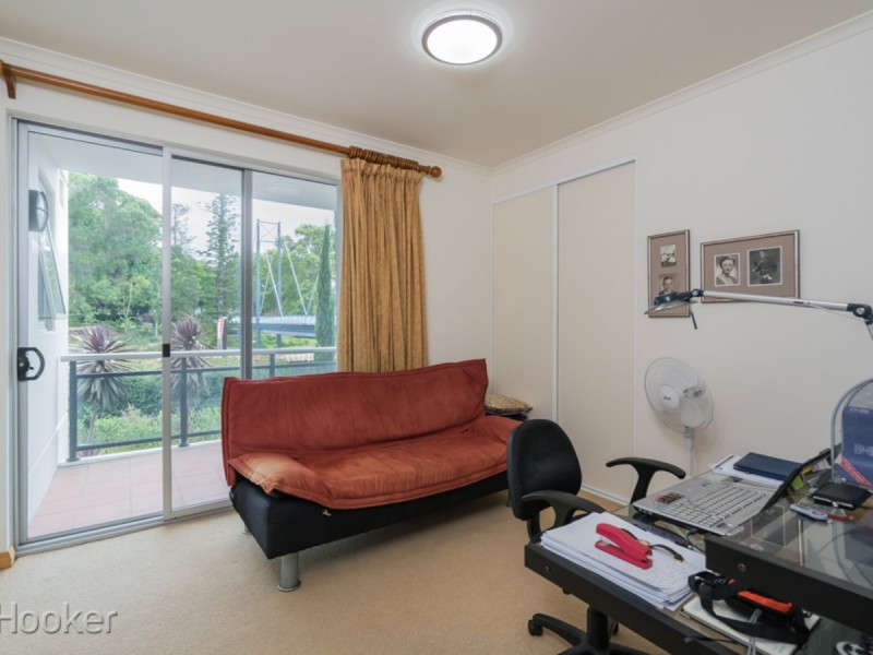 2/1 Henry Lawson Walk, East Perth WA 6004
