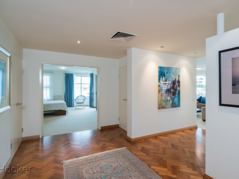 2/1 Henry Lawson Walk, East Perth WA 6004