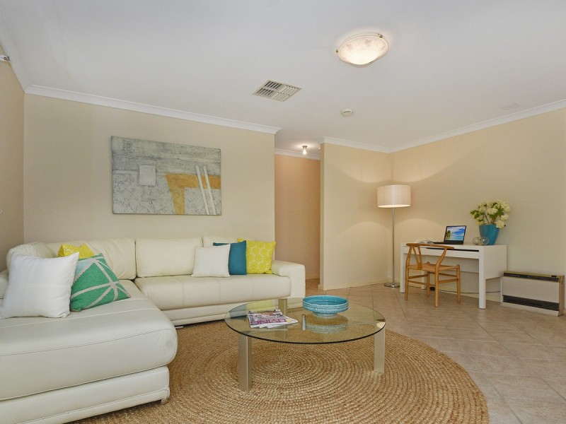 3/18 Latham Road, Ferndale WA 6148