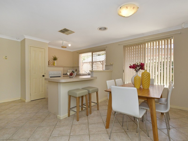 3/18 Latham Road, Ferndale WA 6148