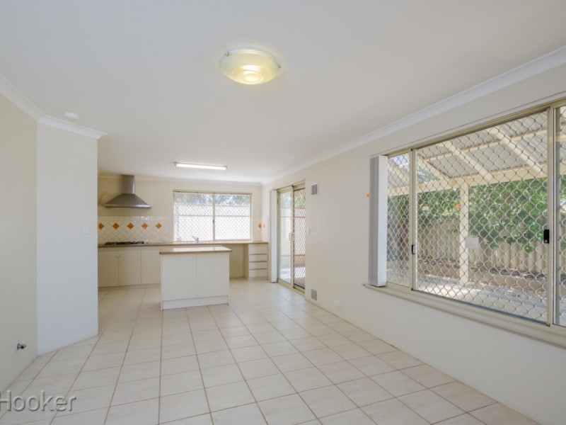 15 Weetman Cove, Cannington WA 6107