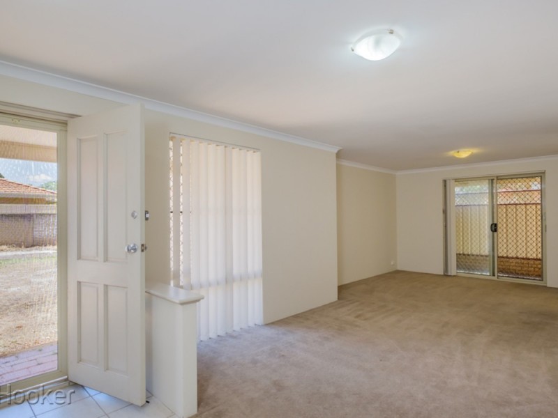 15 Weetman Cove, Cannington WA 6107