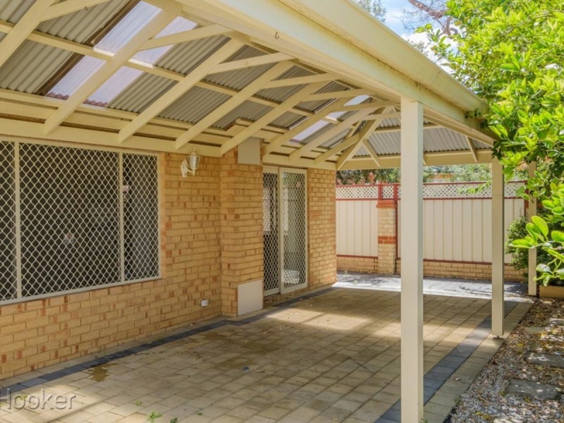 15 Weetman Cove, Cannington WA 6107