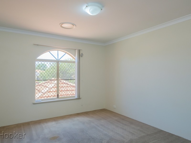 15 Weetman Cove, Cannington WA 6107