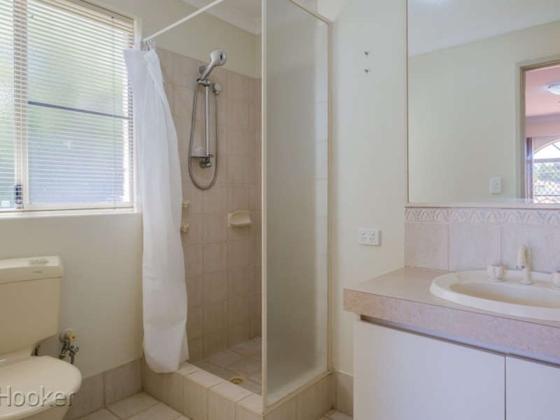 15 Weetman Cove, Cannington WA 6107