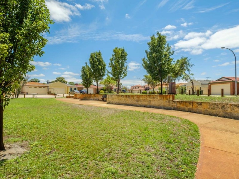 15 Weetman Cove, Cannington WA 6107