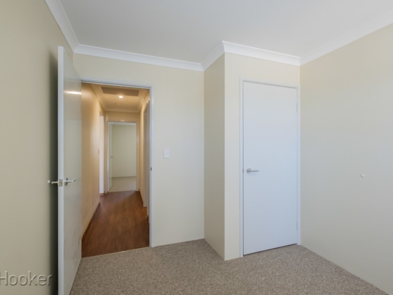 16 Kangaroo Avenue, Kwinana Town Centre WA 6167