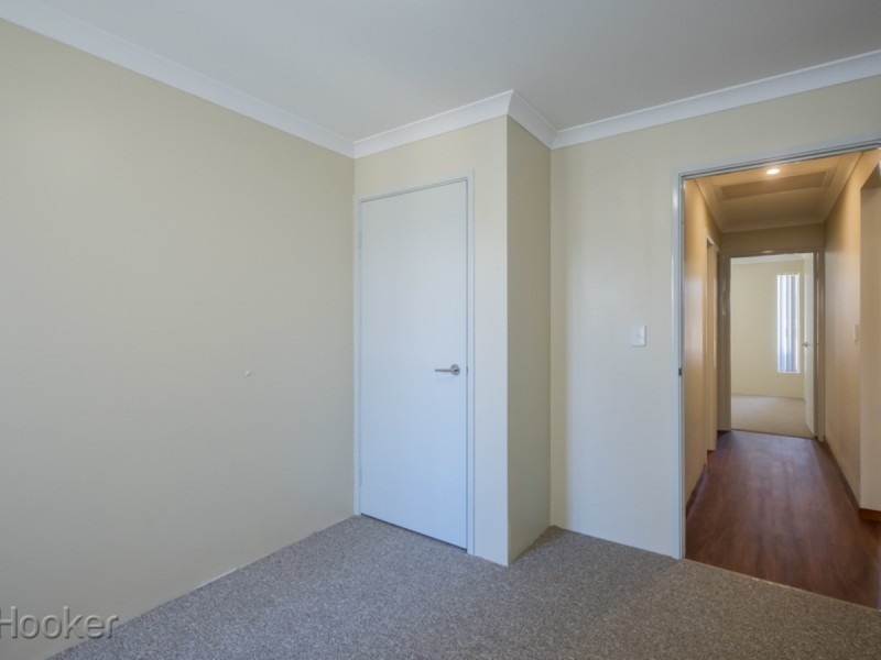 16 Kangaroo Avenue, Kwinana Town Centre WA 6167