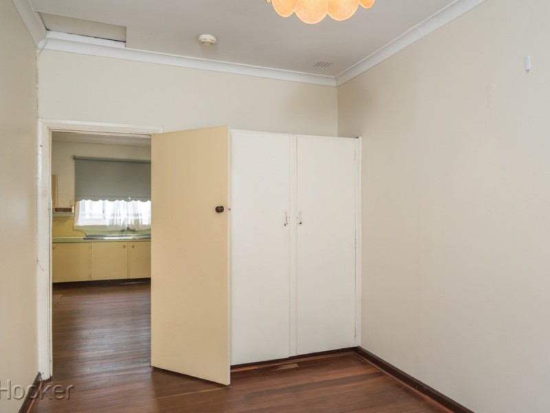 31 Kitchener Avenue, Bayswater WA 6053