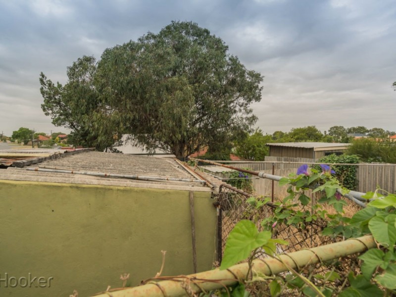 31 Kitchener Avenue, Bayswater WA 6053