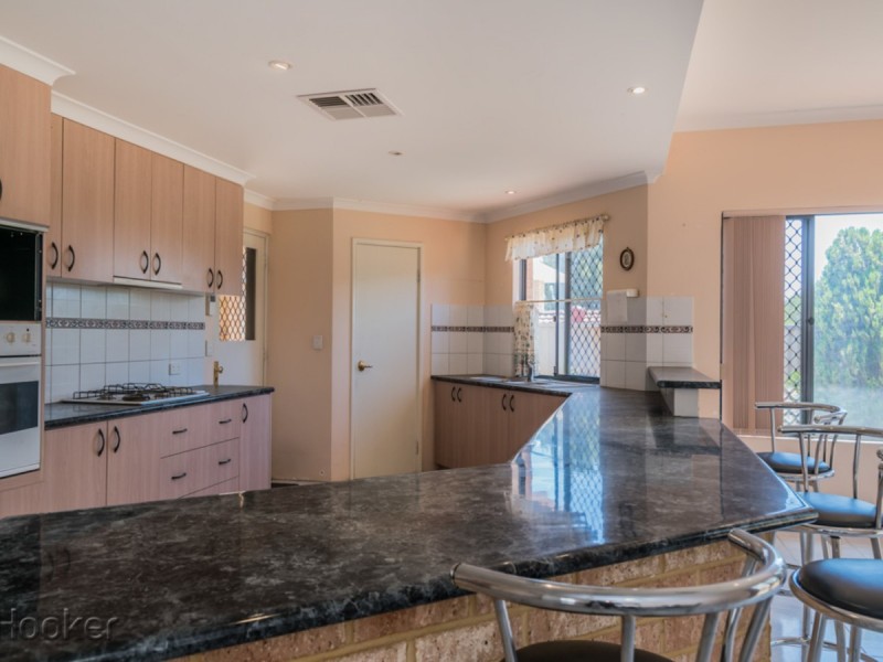 9 Woolnough Heights, Kardinya WA 6163