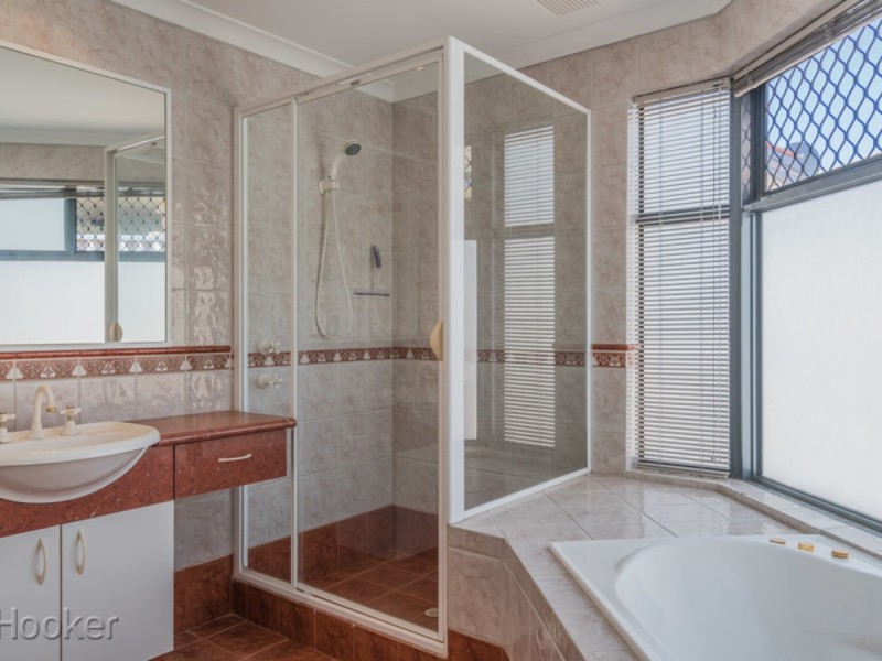 9 Woolnough Heights, Kardinya WA 6163