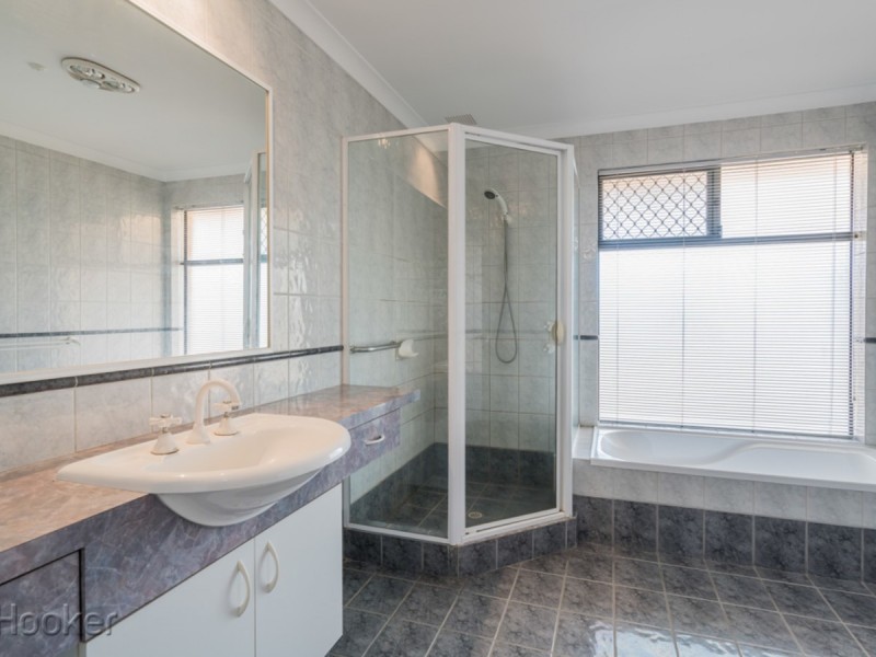 9 Woolnough Heights, Kardinya WA 6163